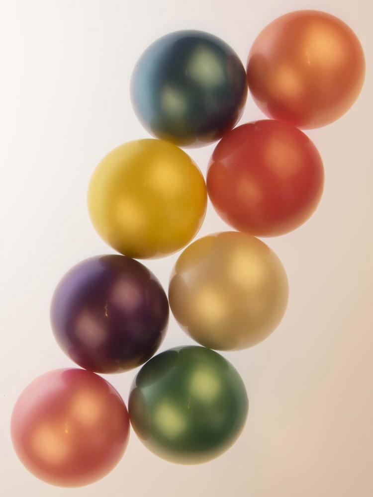 Pearlescent static poi balls
